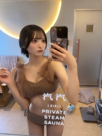 好想收藏妳的可愛！軟萌櫻花妹比基尼秀好身材！