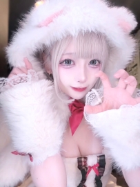 白皙櫻花妹長相太甜美！無辜臉蛋下藏胸器大又圓：極品